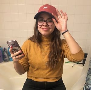 Meet your Posher, Lily